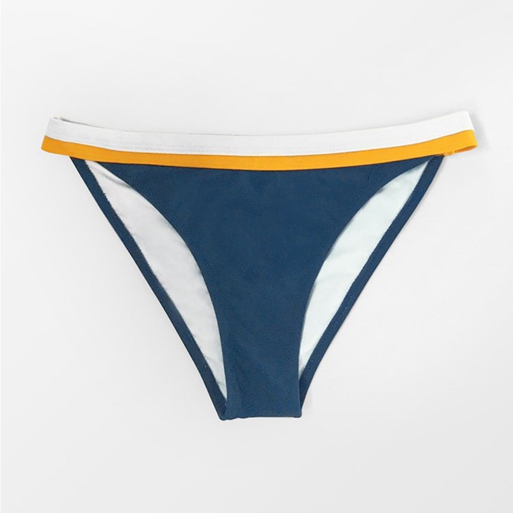 NWT Cupshe White & Orange Trim Bikini Bottoms